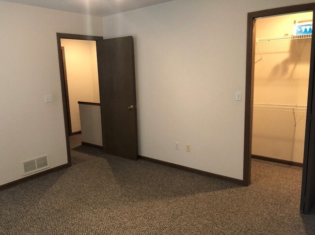 Bedroom - 1585 Girard Way