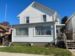 Building Photo - 807 Rose St