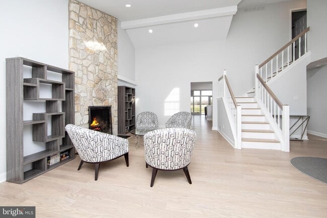 Building Photo - 17 Hardwicke Dr