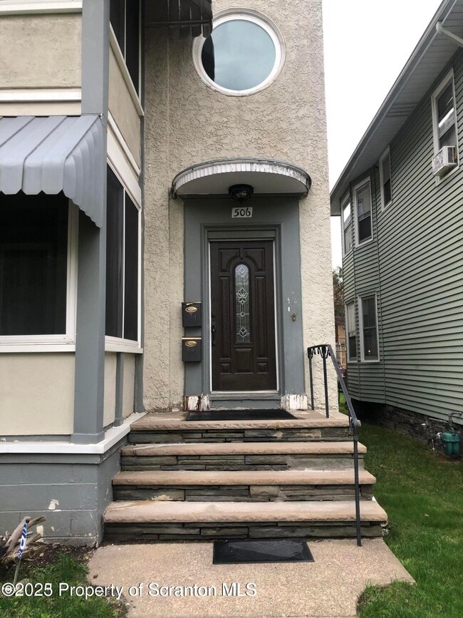 Building Photo - 506 Colfax Ave