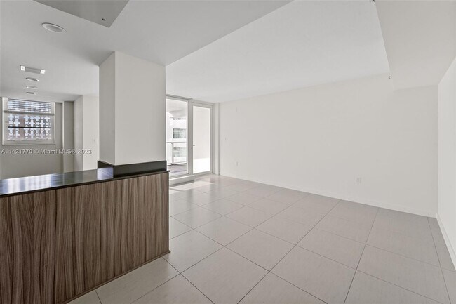 Foto del edificio - 910 West Ave