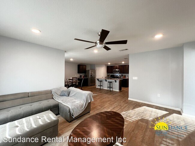 Building Photo - 4 br, 2 bath House - 813 Moorhen Way