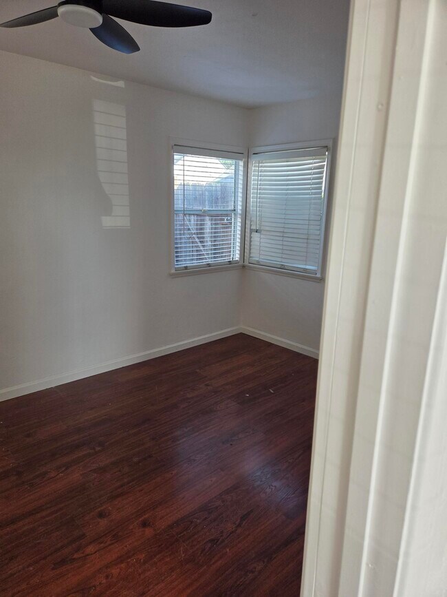 Foto del edificio - 4008 Rockwood St