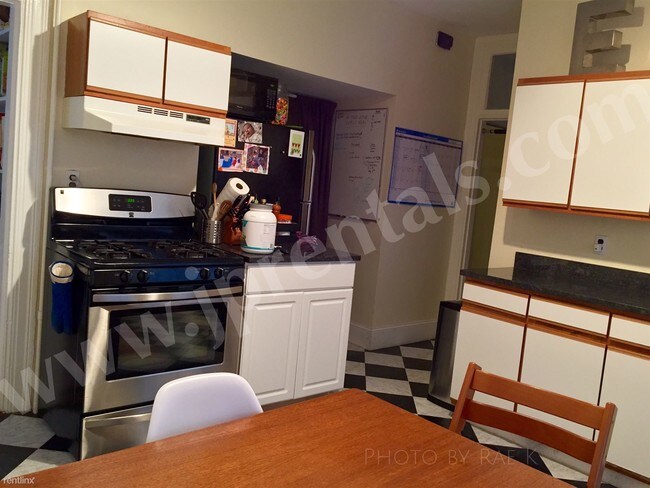 Foto del edificio - 51 Cranston St
