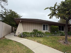 Building Photo - 2758 Bolker Dr
