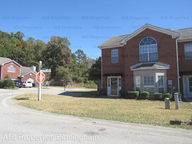 Building Photo - 3 br, 2.5 bath House - 506 Canyon Park Dr