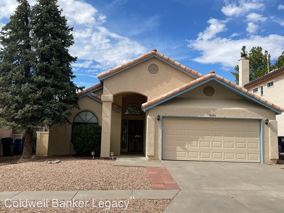3 br, 2 bath House 8101 Oakland Ave NE House Rental in Albuquerque