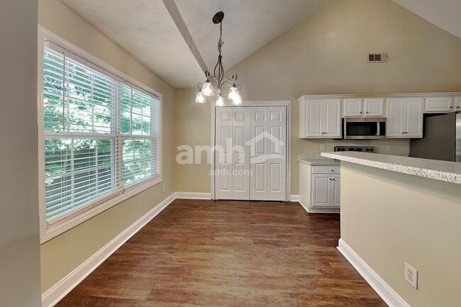 Foto del edificio - 4422 Keenly Valley Dr NE