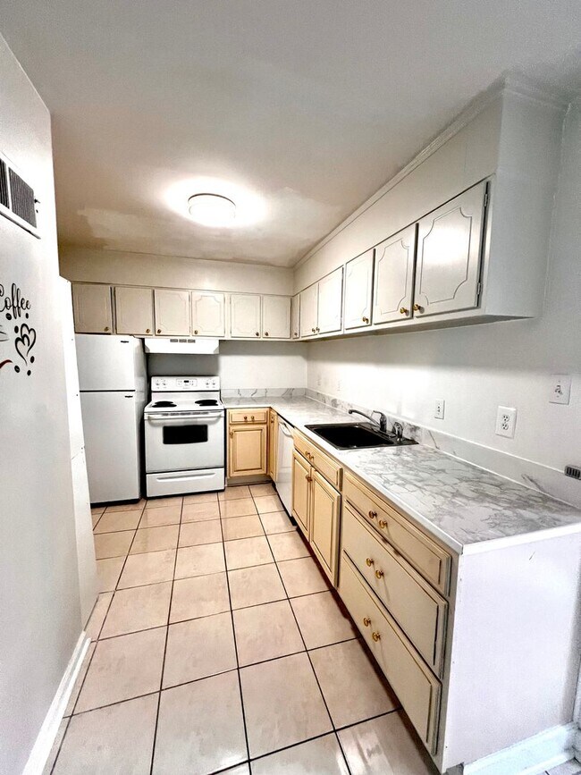 Foto del edificio - 4705 Brompton Square