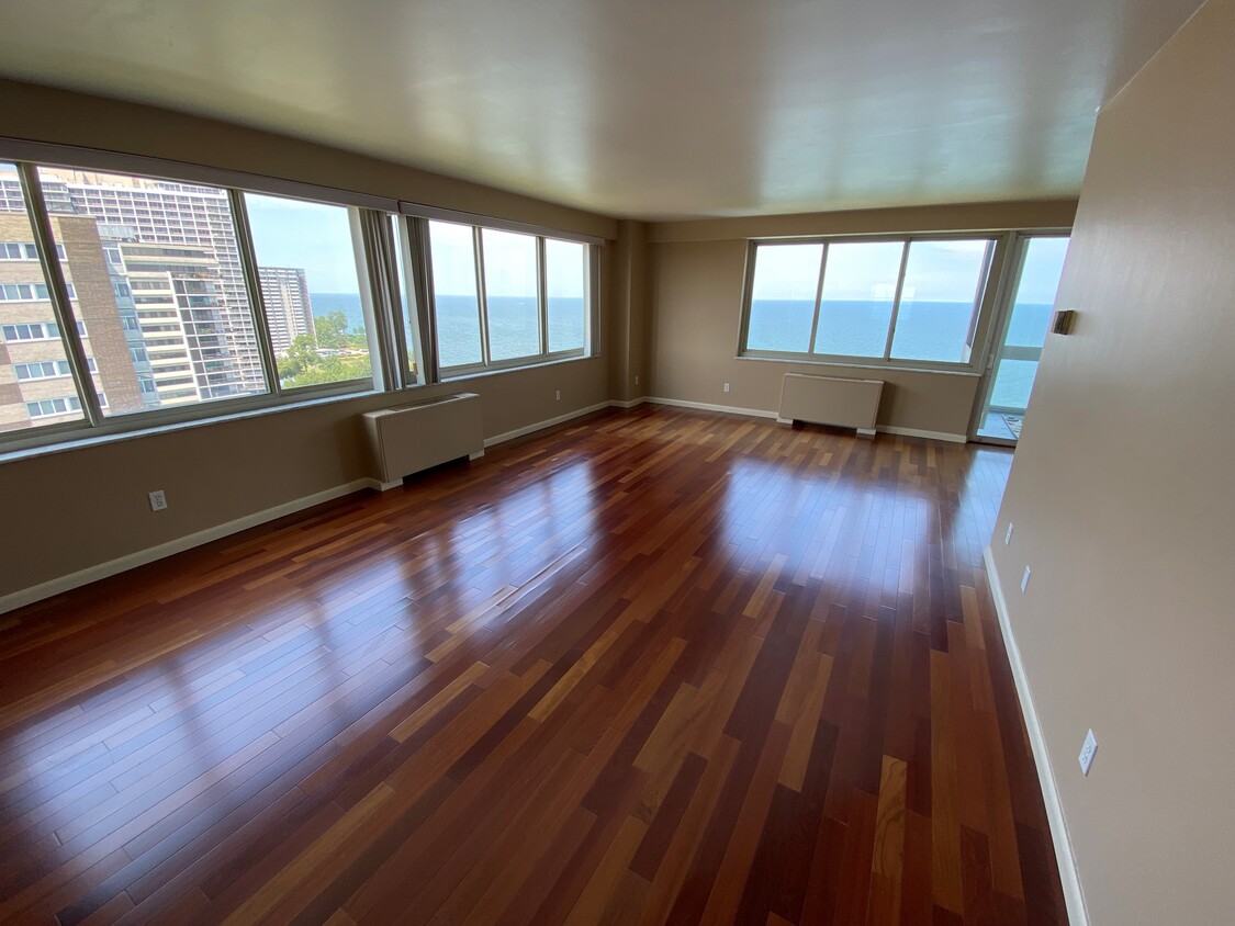 Living Room - 12520 Edgewater Dr