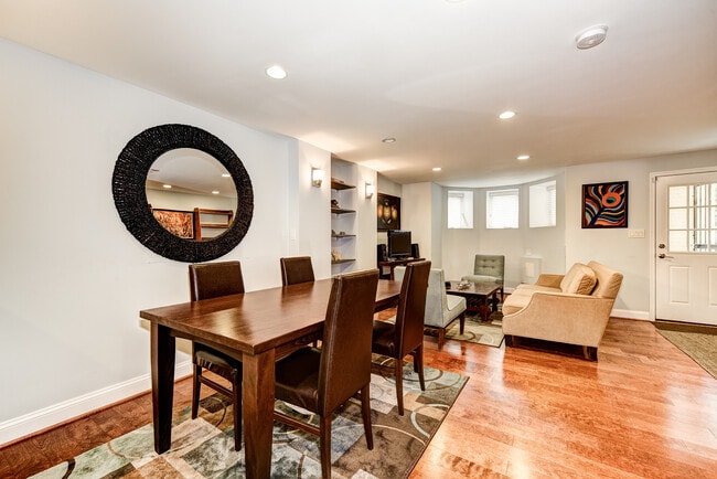 Foto del edificio - 1619 21st St NW