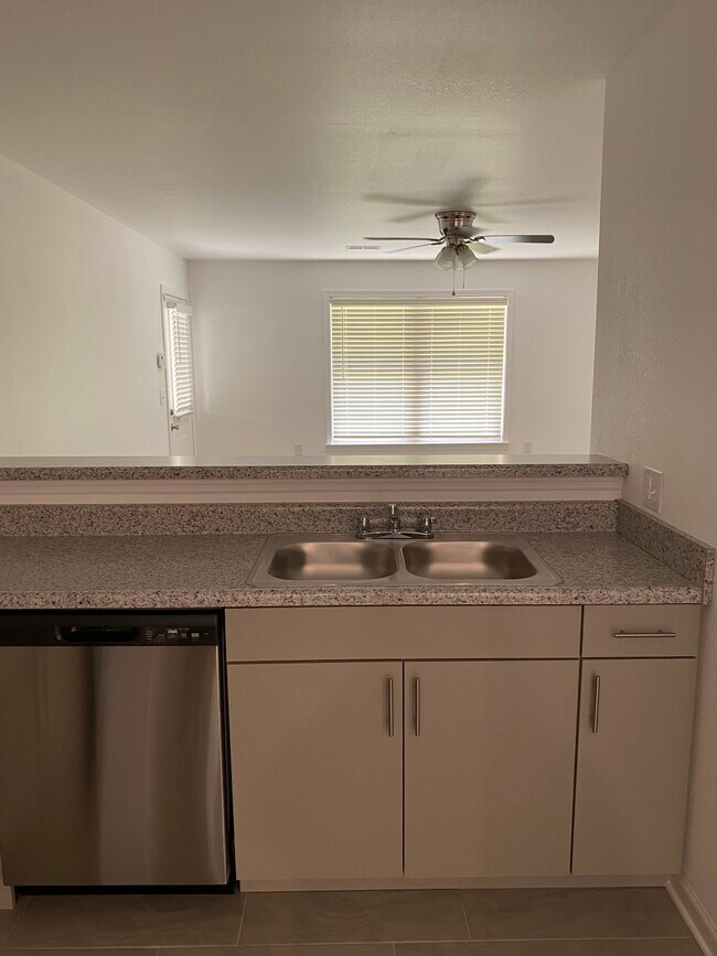 4264 Chisholm Rd, Florence, AL 35630 House for Rent in Florence, AL