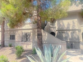 Building Photo - 15380 N 100th St
