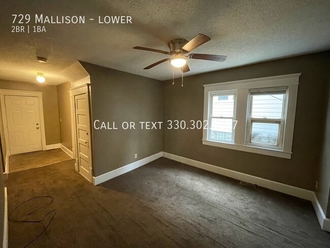 Building Photo - Two bedroom one bathroom apartment for rent