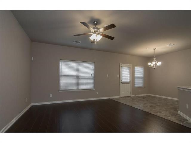 Foto del edificio - 6644 Rutherford Rd