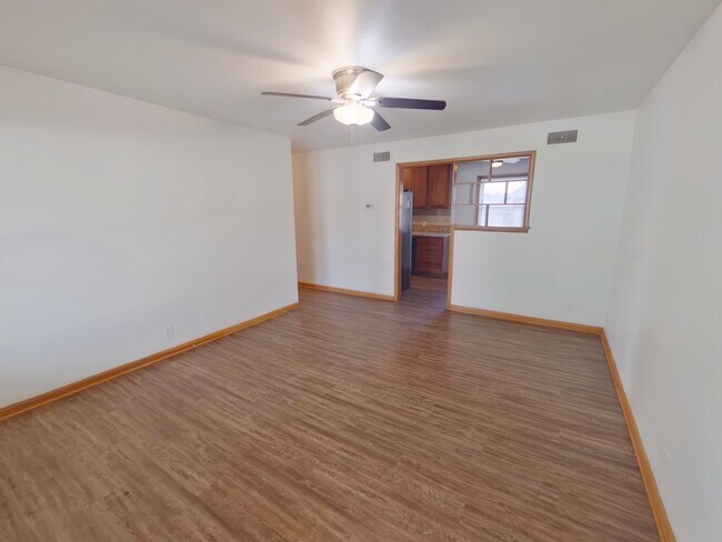 Foto del edificio - 3541 S Southwood Dr
