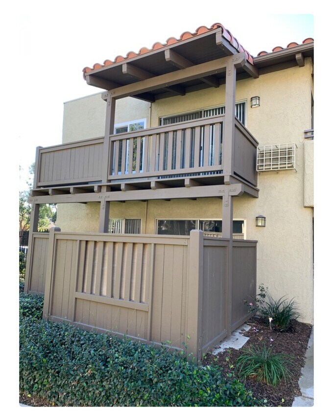 Primary Photo - 1345 Cabrillo Park Dr