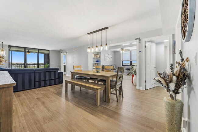 Building Photo - 1748 Jupiter Cove Dr
