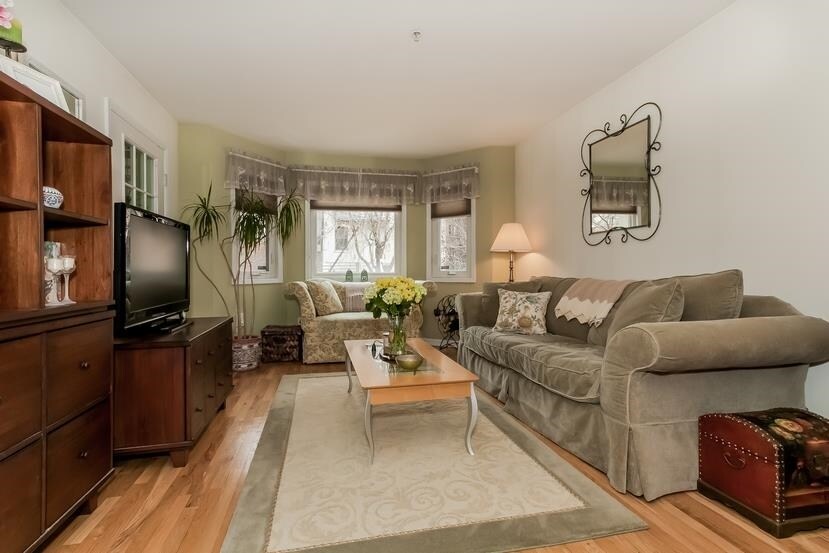 Foto principal - 68 Monroe St