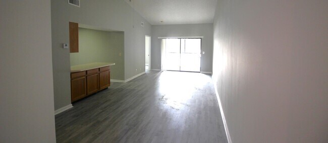 Foto del edificio - 3160 Leewood Ter