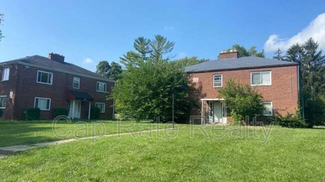 Building Photo - 81 N Hampton Rd