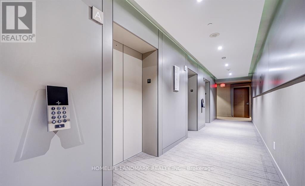 Building Photo - 1 Bloor St E