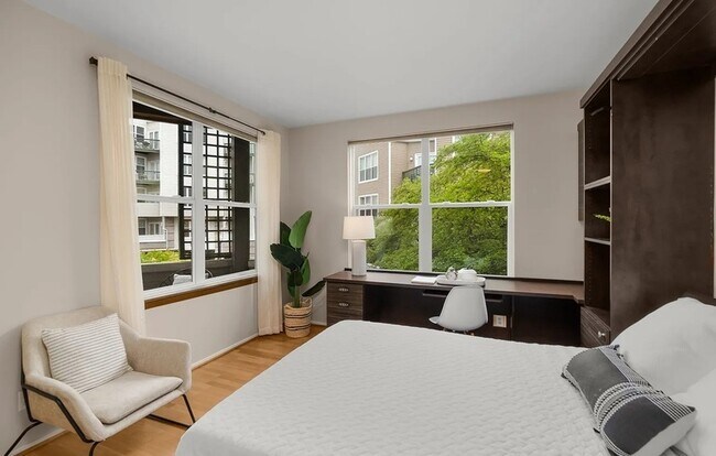 Foto del edificio - 1710 S Harbor Way