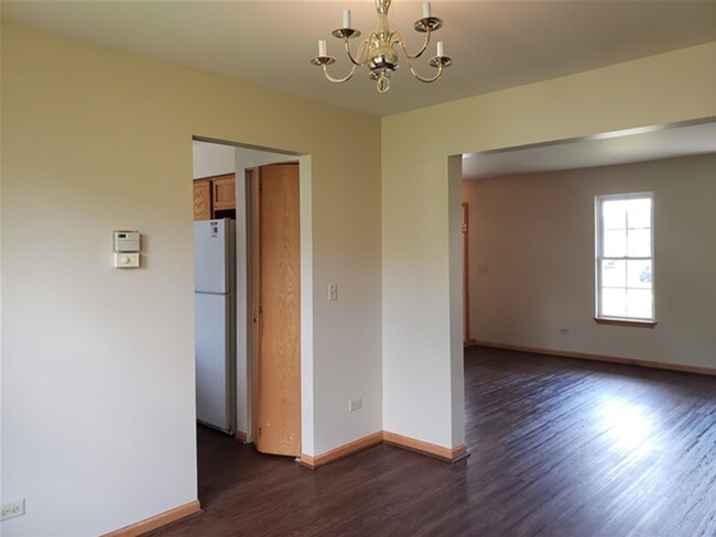 Building Photo - 2213 Portside Lakes Ct