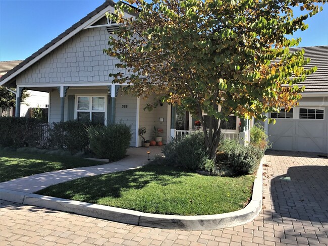 Foto del edificio - High End Living In Quaint Los Alamos