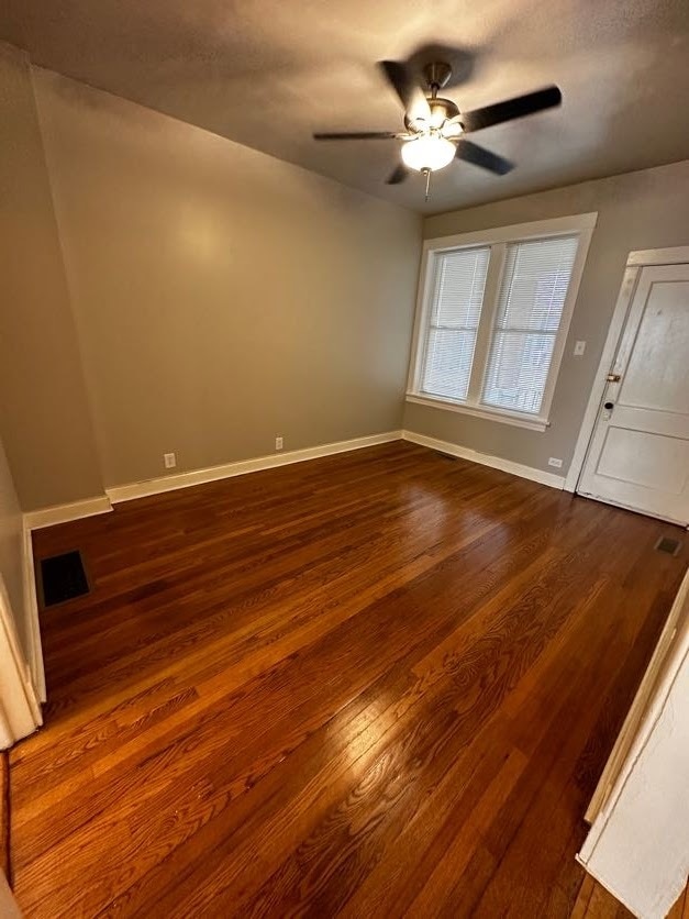 Living Room - 3071 N Haussen Ct