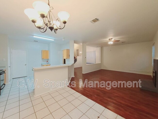 Foto del edificio - 4617 Sandera Ln