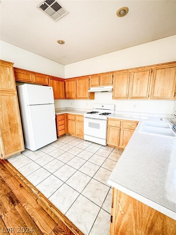 Foto del edificio - 3322 Lark Bunting St