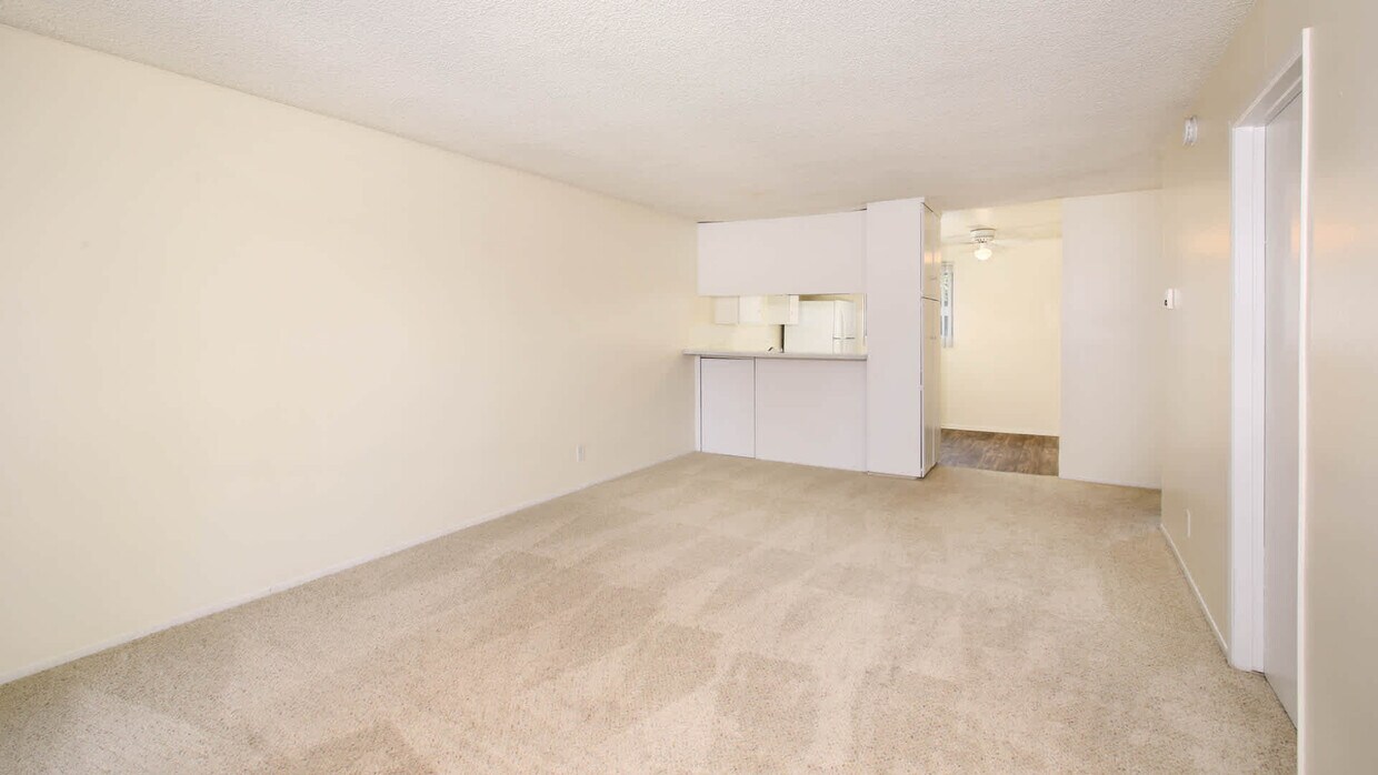 Regency Palms Apartments In Huntington Beach Ca Westside Rentals