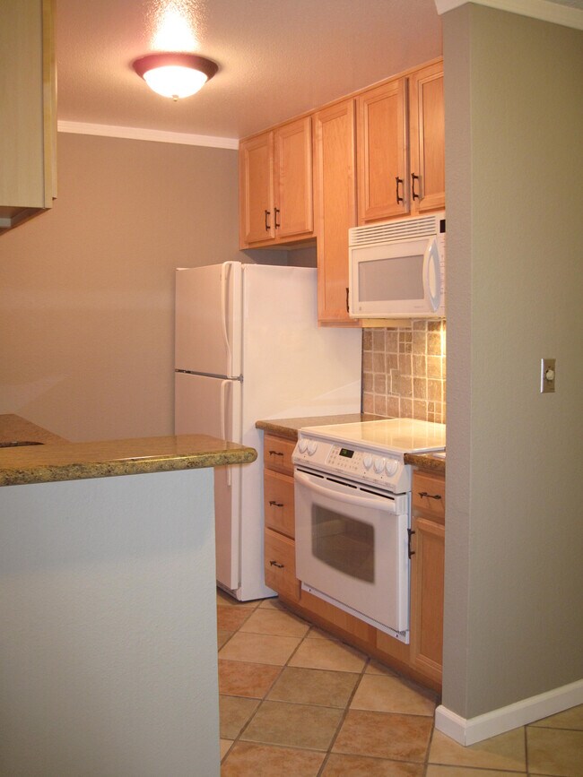 Foto del edificio - 361 Half Moon Ln