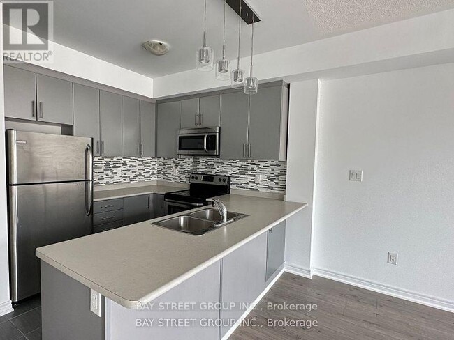 Photo du bâtiment - 2333 Sawgrass Dr