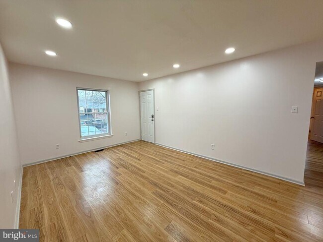 Foto del edificio - 150 Berwick Pl