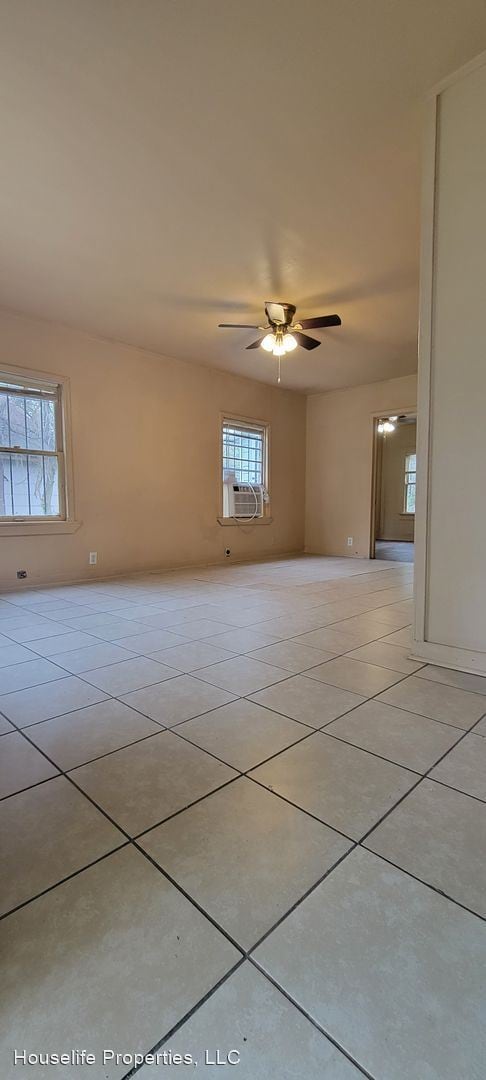 Building Photo - 3 br, 1 bath House - 258 W 74th