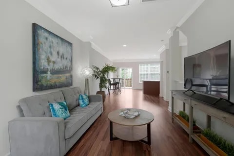 Building Photo - 8242 Lenox Creekside Dr