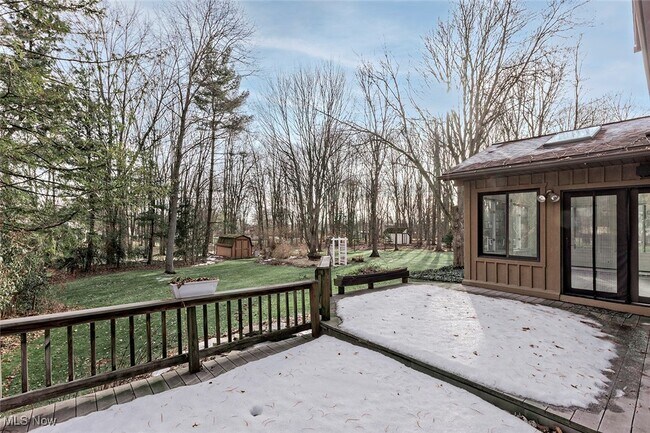 Foto del edificio - 6235 Sunnywood Dr