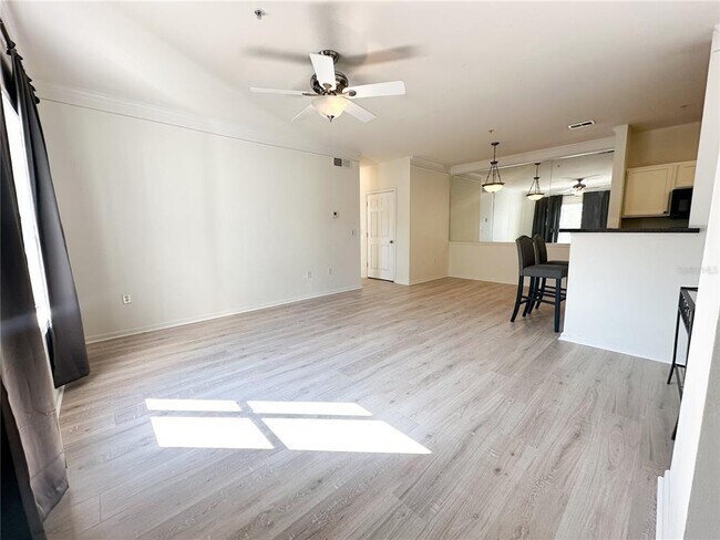 Foto del edificio - 4802 51st St W