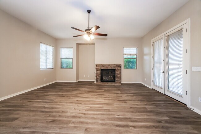 Foto del edificio - 4626 S Marble St