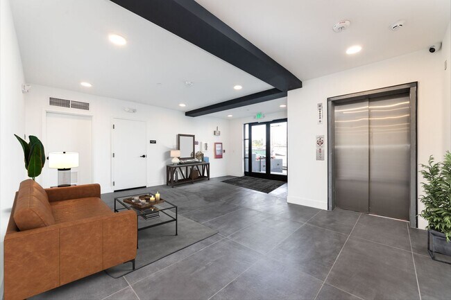 Building Photo - 11500 Emelita St