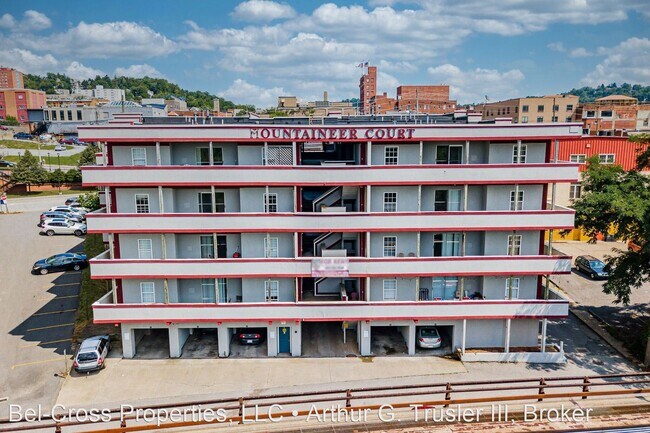 Foto del edificio - 2 br, 1 bath Apartment - 1993 Water Street...