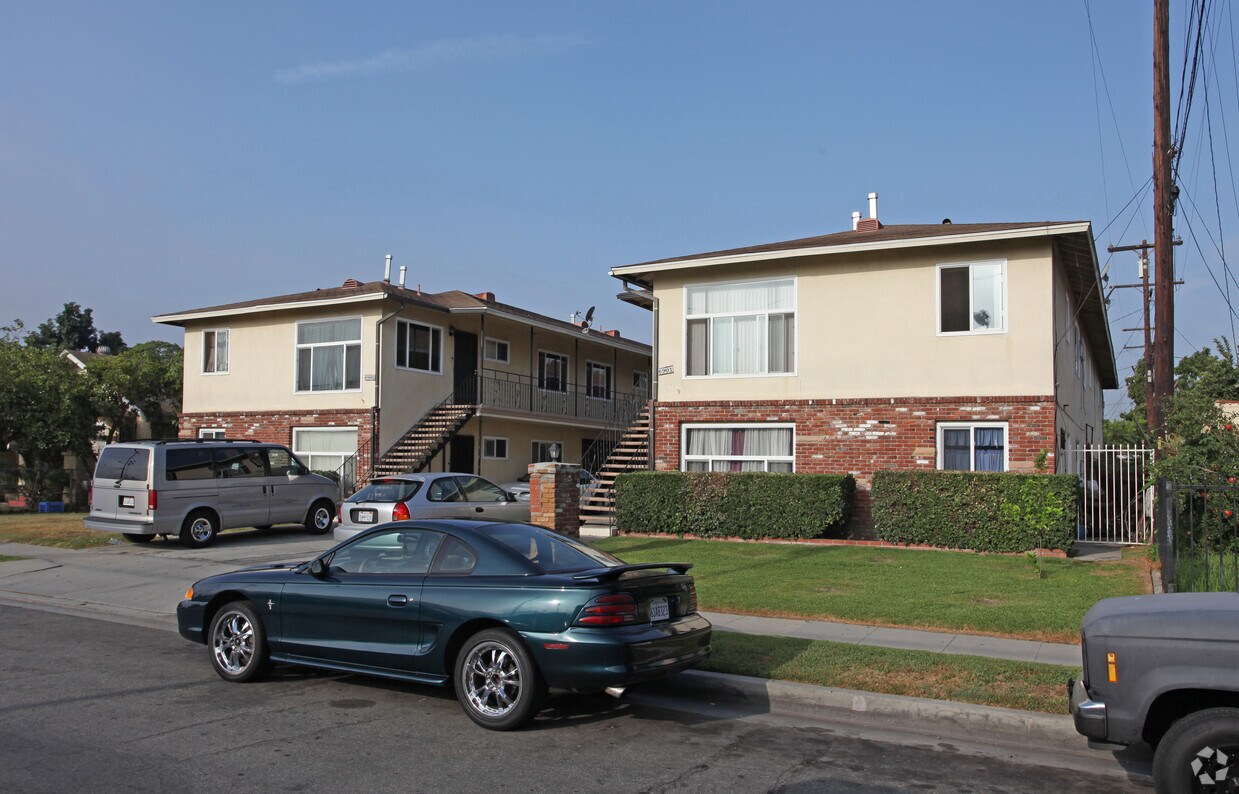 Primary Photo - 6901-6903 Flora Ave
