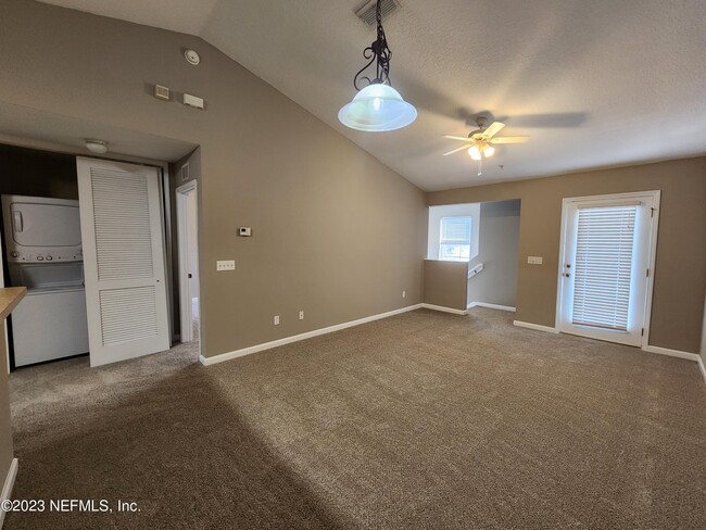 Building Photo - 575 Oakleaf Plantation Pkwy
