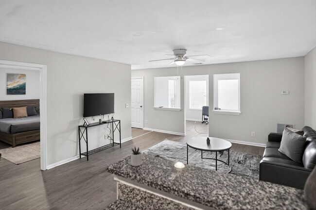Building Photo - 100 Royal Prince Ln