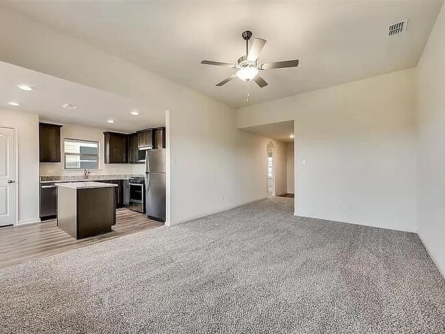 Building Photo - 13609 Musselshell Dr