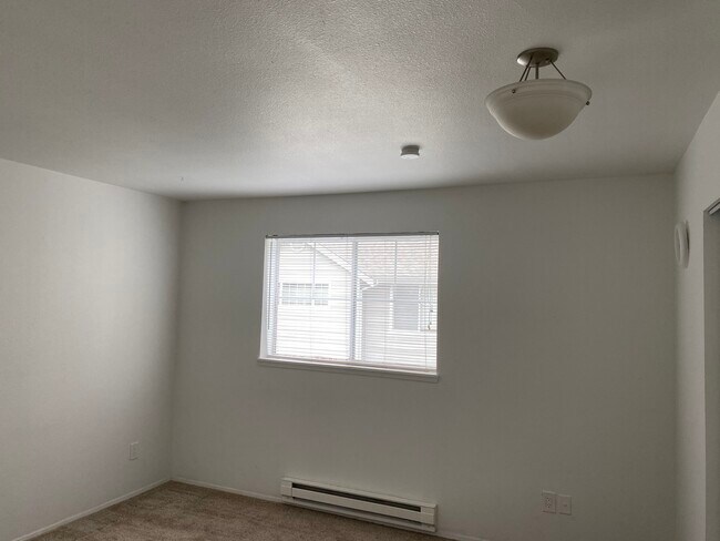 Building Photo - 5300 Harbour Pointe Blvd