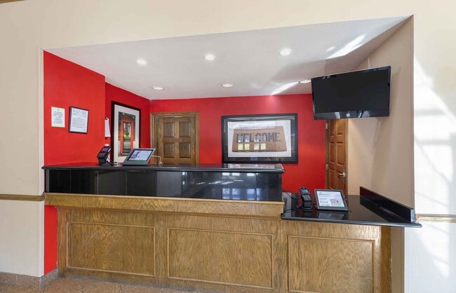 Building Photo - Furnished Studio-Denver - Tech Center - Ce...
