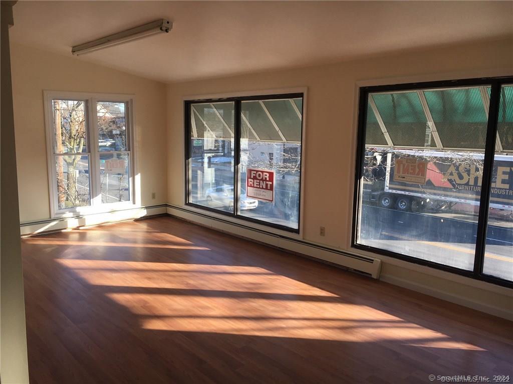 1012 Dixwell Ave, Hamden, CT 06514 Room for Rent in Hamden, CT